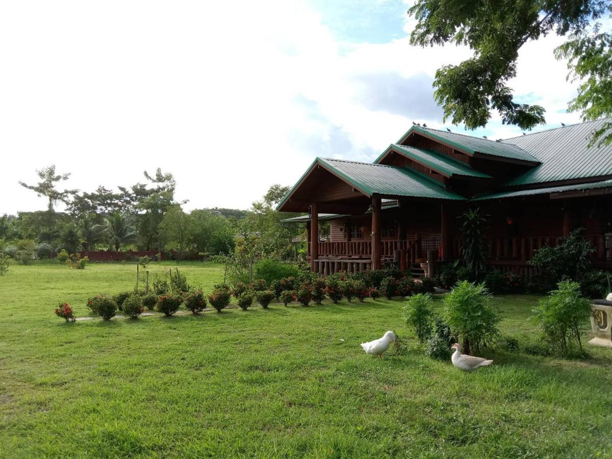 Ban Chang Klang Na Nong ap Chang Exterior photo